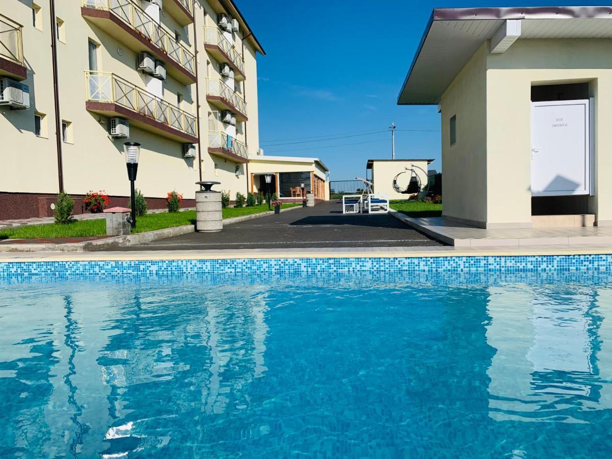 فندق Casa Barina كوستِنيست المظهر الخارجي الصورة